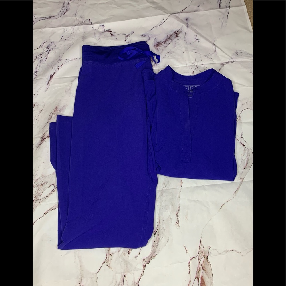 New Figs Royal Blue Scrub Set Technical Collection